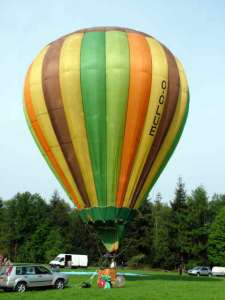 G-GLUE hot air balloon, a Cameron N-65, added to the archive 7 September 2026. Photograph by Balloon Spotters Archive