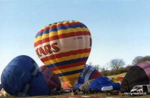 G-KBKB hot air balloon, a Thunder AX8-90 S2, added to the archive 7 September 2026. Photograph by G Duke