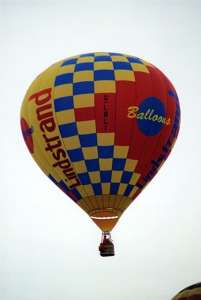 G-LBLI hot air balloon, a Lindstrand Balloons LBL 69A, added to the archive 7 September 2026. Photograph by Balloon Spotters Archive