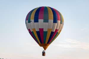 G-MINN hot air balloon, a Lindstrand Balloons LBL 90A. Photograph by Dave