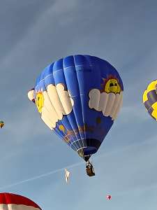 Cloud hot air balloon G-MUSM, a Thunder AND Colt Colt 77A (sun)