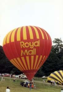 G-NEPB hot air balloon, added to the archive 27 August 2026. Photograph by Andrew Garrett