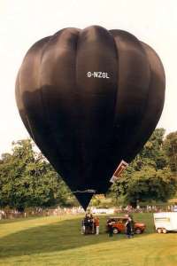 G-NZGL hot air balloon, added to the archive 27 August 2026. Photograph by Bill Teasdale