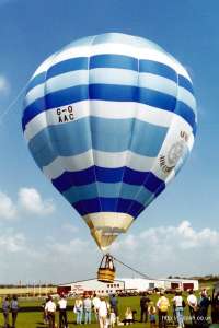 G-OAAC hot air balloon, added to the archive 27 August 2026. Photograph by Mike Clarke