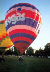 G-OBJH hot air balloon, added to the archive 27 August 2026. Photograph by Andrew Garrett