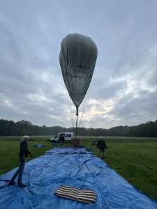 G-OCOX hot air balloon, a Ballonbau Worner NL-STU/1000. Photograph by brad-ox