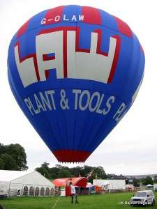 G-OLAW hot air balloon, a Lindstrand Balloons LBL 25A Cloudhopper, added to the archive 7 September 2026. Photograph by Mel Kirby