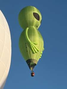 G-OMIB hot air balloon, a Diamond ALIEN-48 (CHARACTER-1), added to the archive 15 September 2026. Photograph by markneal