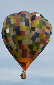 G-OMRB hot air balloon, added to the archive 27 August 2026. Photograph by Neil Brant