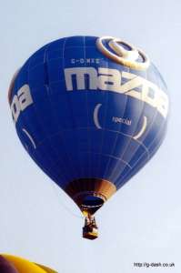 G-OMXS hot air balloon, added to the archive 27 August 2026. Photograph by Mike Clarke