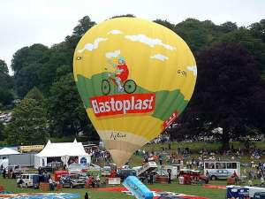 G-OUCH hot air balloon, a Cameron N-105. Photograph by Balloon Spotters Archive