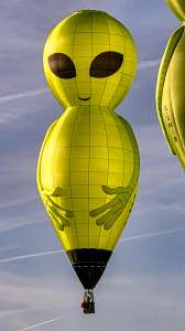 Astrina hot air balloon G-OWIB, a Diamond ALIEN-48 (CHARACTER-1) (alien)