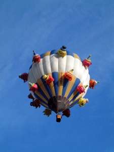 G-OXBY hot air balloon, added to the archive 27 August 2026. Photograph by Andrew Garrett