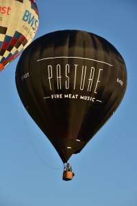 Pasture hot air balloon G-PAST, a Cameron Z-105 (food). Photograph by Dave