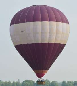 G-PIGZ hot air balloon, added to the archive 27 August 2026. Photograph by Ian Grove