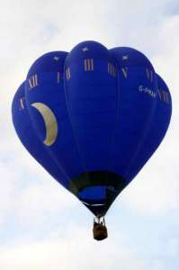 G-PMAM hot air balloon, added to the archive 27 August 2026. Photograph by Bill Teasdale