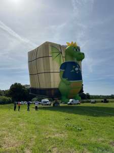 G-PNAD hot air balloon, a Lindstrand HOT AIR Balloons LBL BOX, added to the archive 14 September 2026. Photograph by Cera168_