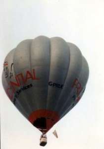 G-PRUE hot air balloon, added to the archive 27 August 2026. Photograph by Andrew Garrett