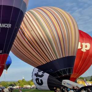 G-PSLT hot air balloon, a Cameron Z-105