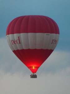 G-RLDX hot air balloon, a Cameron A-375. Photograph by Duncan Allwood