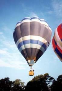 G-ROCK hot air balloon, added to the archive 27 August 2026. Photograph by Andrew Garrett