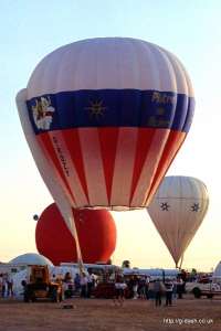 G-ROZY hot air balloon, added to the archive 27 August 2026. Photograph by Mike Clarke