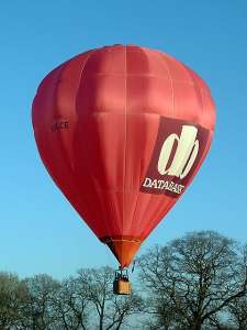 G-SLCE hot air balloon, a Cameron C-80. Photograph by Balloon Spotters Archive