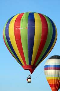 G-SMIL hot air balloon, a Lindstrand HOT AIR Balloons LBL 105A, added to the archive 7 September 2026. Photograph by G Bann