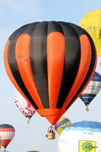G-SPID hot air balloon, an Ultramagic S-90. Photograph by G Bann