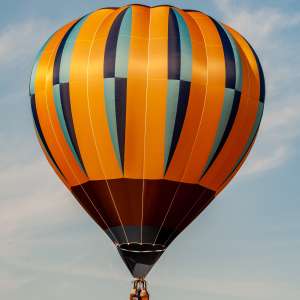 G-SUAU hot air balloon, a Cameron C-90