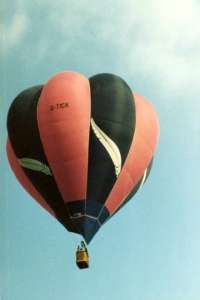G-TICK hot air balloon, added to the archive 27 August 2026. Photograph by Andrew Garrett
