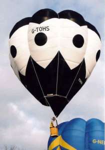 G-TOHS hot air balloon, a Cameron V-31. Photograph by Bill Teasdale