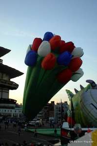 G-TULP hot air balloon, a Lindstrand Balloons LBL Tulips. Photograph by Kevin Boon