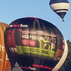 G-VGFS hot air balloon, a Cameron Z-90