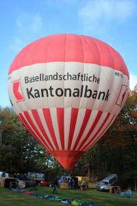 HB-QGH hot air balloon. Photograph by G Bann