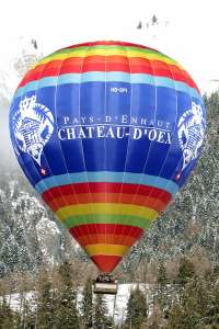 HB-QPI hot air balloon. Photograph by G Bann