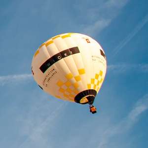 HB-QWP hot air balloon. Photograph by Dave