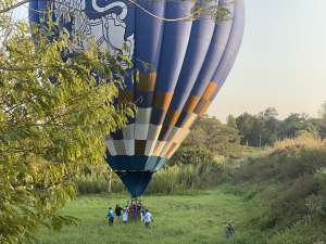 HS-BHU hot air balloon. Photograph by brad-ox