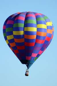 N105FF hot air balloon, added to the archive 7 September 2026. Photograph by G Bann