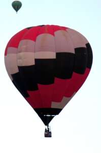 N1128N hot air balloon, added to the archive 7 September 2026. Photograph by G Bann