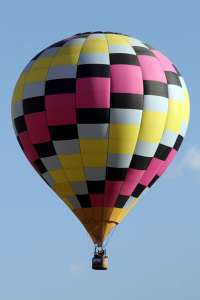 N1947R hot air balloon, added to the archive 7 September 2026. Photograph by G Bann