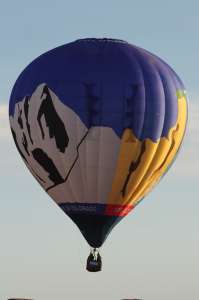 N2600C hot air balloon, added to the archive 7 September 2026. Photograph by G Bann