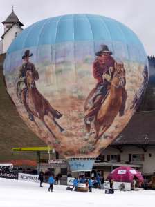 N2803N hot air balloon, added to the archive 7 September 2026. Photograph by G Bann
