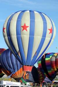 N2915J hot air balloon, added to the archive 7 September 2026. Photograph by G Bann