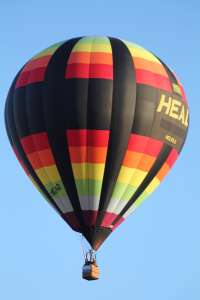 N3094H hot air balloon, added to the archive 7 September 2026. Photograph by G Bann