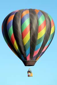 N3105J hot air balloon, added to the archive 7 September 2026. Photograph by G Bann
