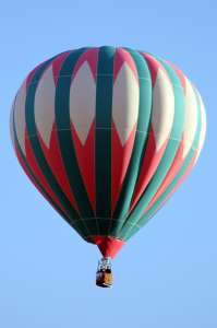 N4025S hot air balloon, added to the archive 7 September 2026. Photograph by G Bann