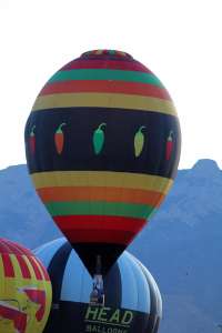 N43HS hot air balloon, added to the archive 7 September 2026. Photograph by G Bann