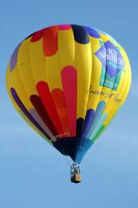 N476LB hot air balloon, added to the archive 7 September 2026. Photograph by G Bann