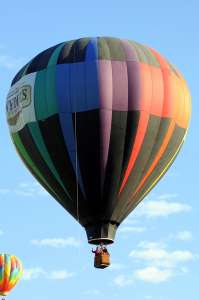 N5012U hot air balloon, added to the archive 7 September 2026. Photograph by G Bann